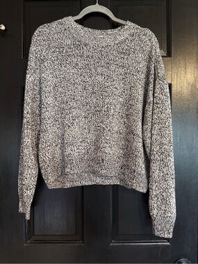 Divided H&M knit sweater